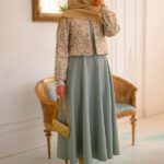 ست مروارید  (کت کرم- سارافون آبی)